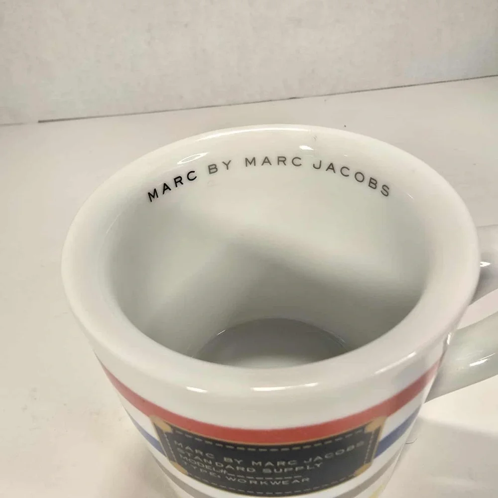 Marc Jacobs "Standard Supply" coffee mug - Picture 2 of 2